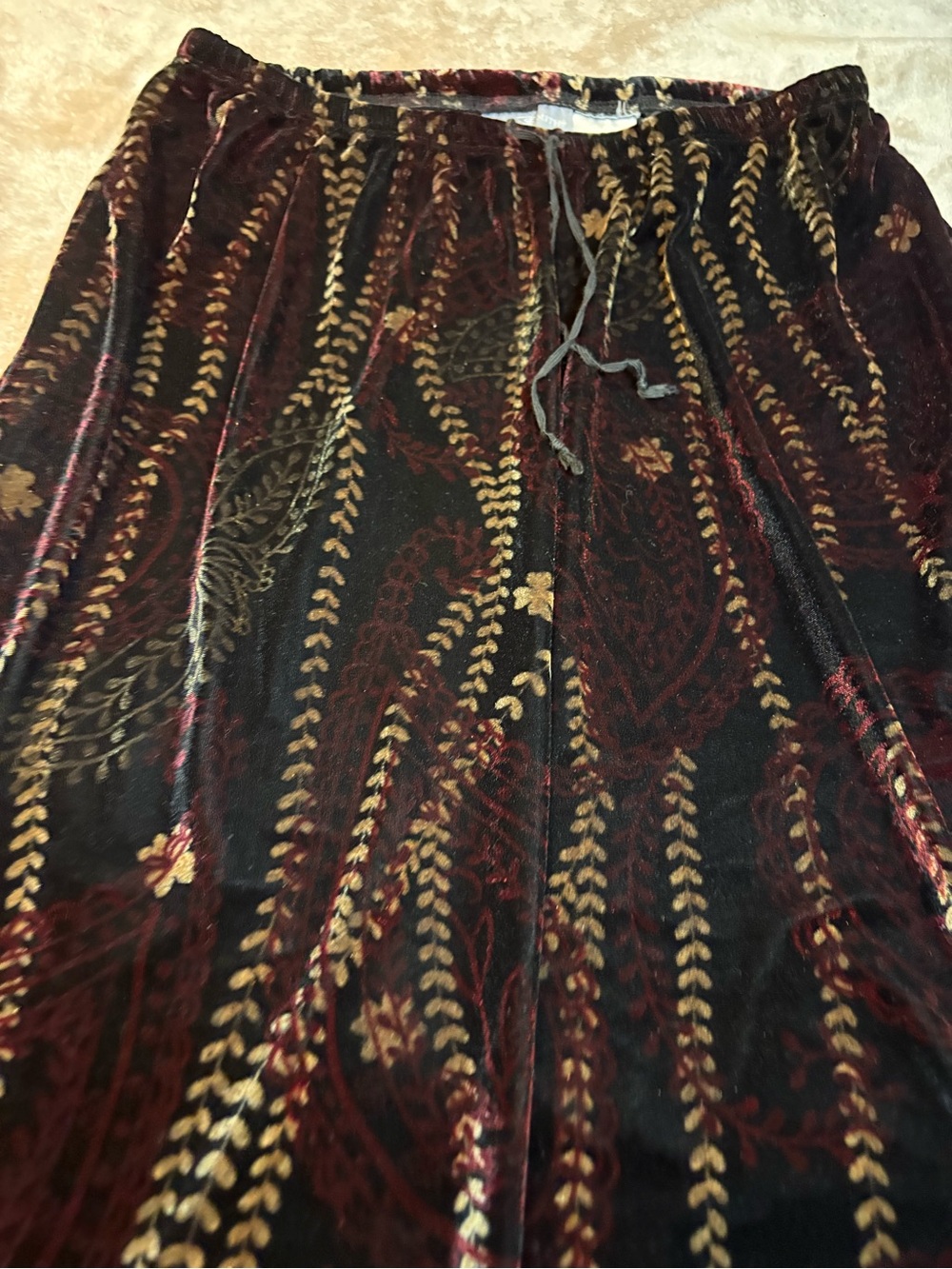 Jaclyn Smith Black Velvet Maxi Skirt with Burgundy & Gold Paisley - Picture 3 of 4